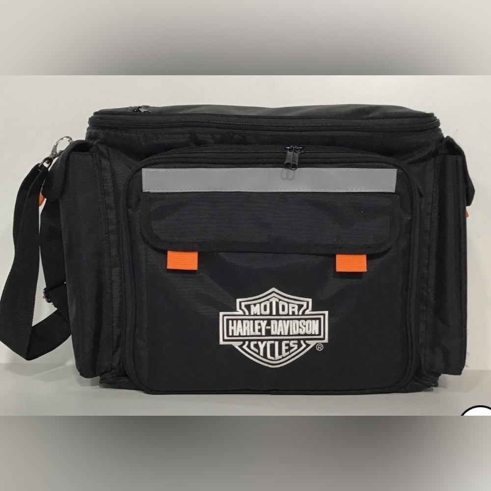 Harley Davidson Picnic Set Black Insulated
Travel Cooler Bag